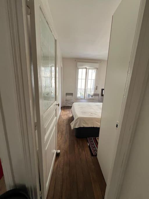 パリMontmartre Joli 2 Pieces Au Pied Du Sacre Coeurアパートメント エクステリア 写真